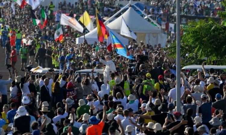 Messe à Tor Vergata, le Pape exhorte un million de jeunes « aux réalités d’en-haut »